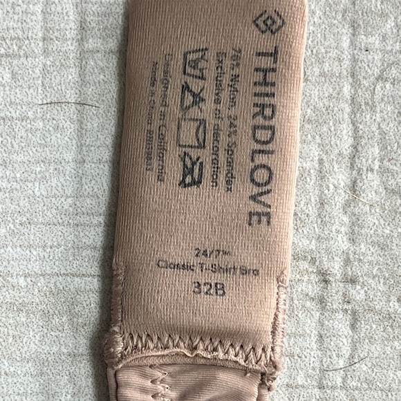 ThirdLove t-shirt bra. 32B - Picture 5 of 9